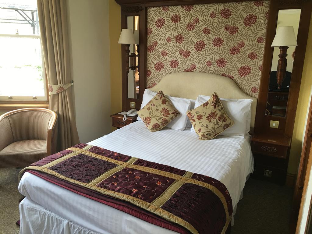 The Rutland Arms Hotel 纽马基特 外观 照片