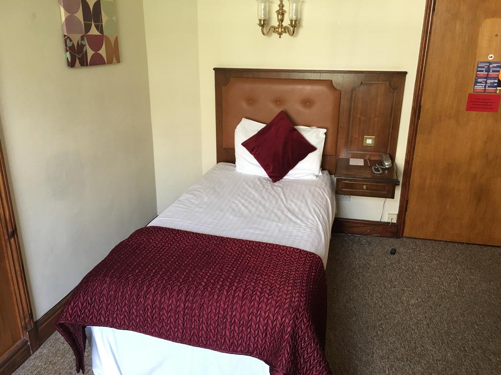 The Rutland Arms Hotel 纽马基特 客房 照片