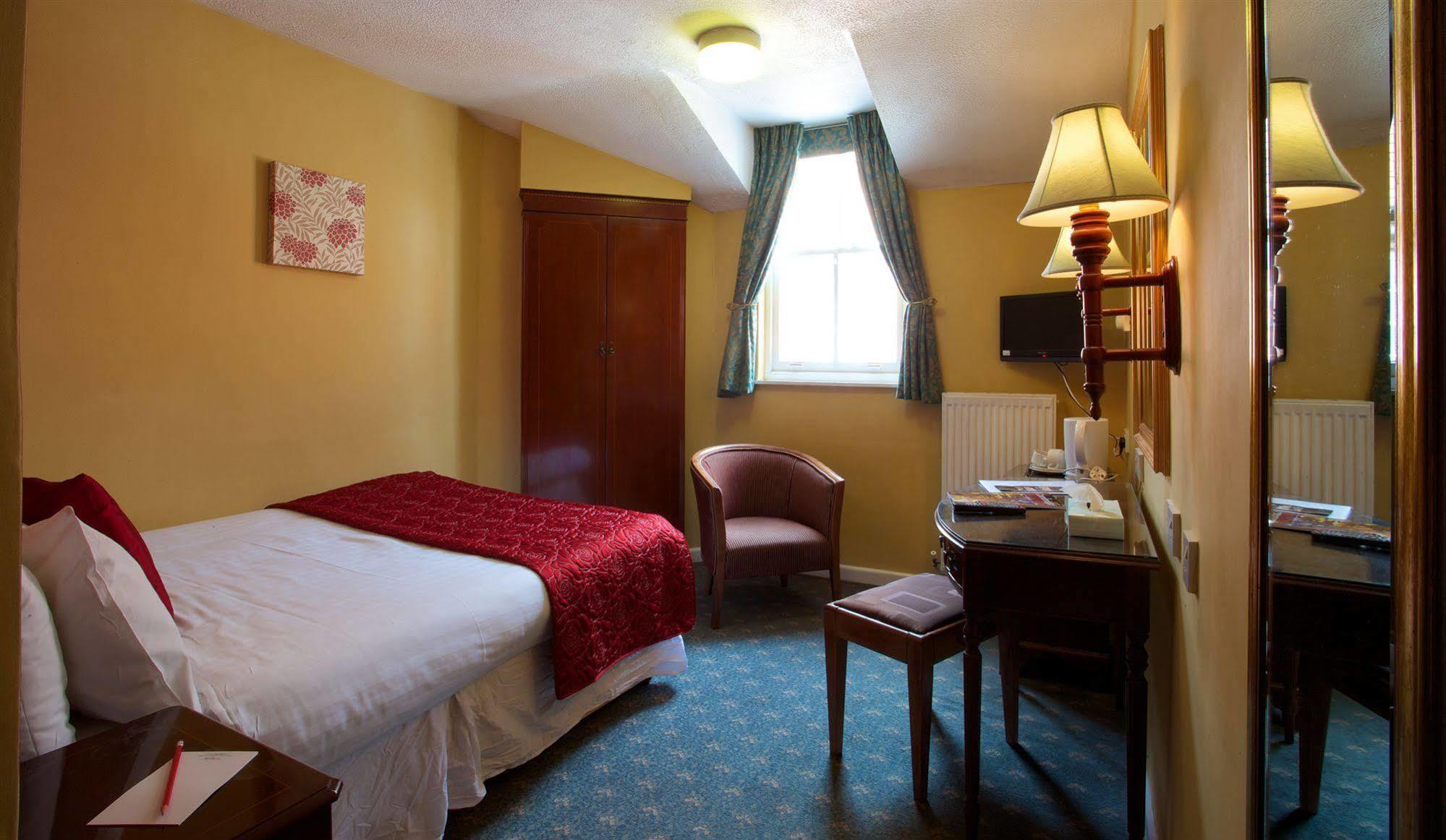 The Rutland Arms Hotel 纽马基特 外观 照片