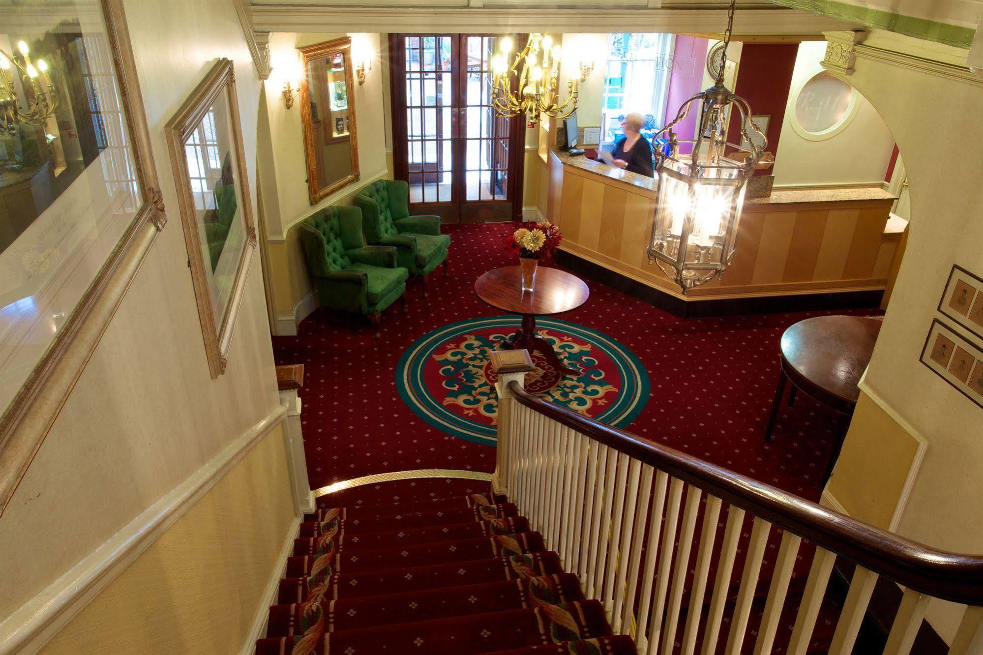 The Rutland Arms Hotel 纽马基特 外观 照片