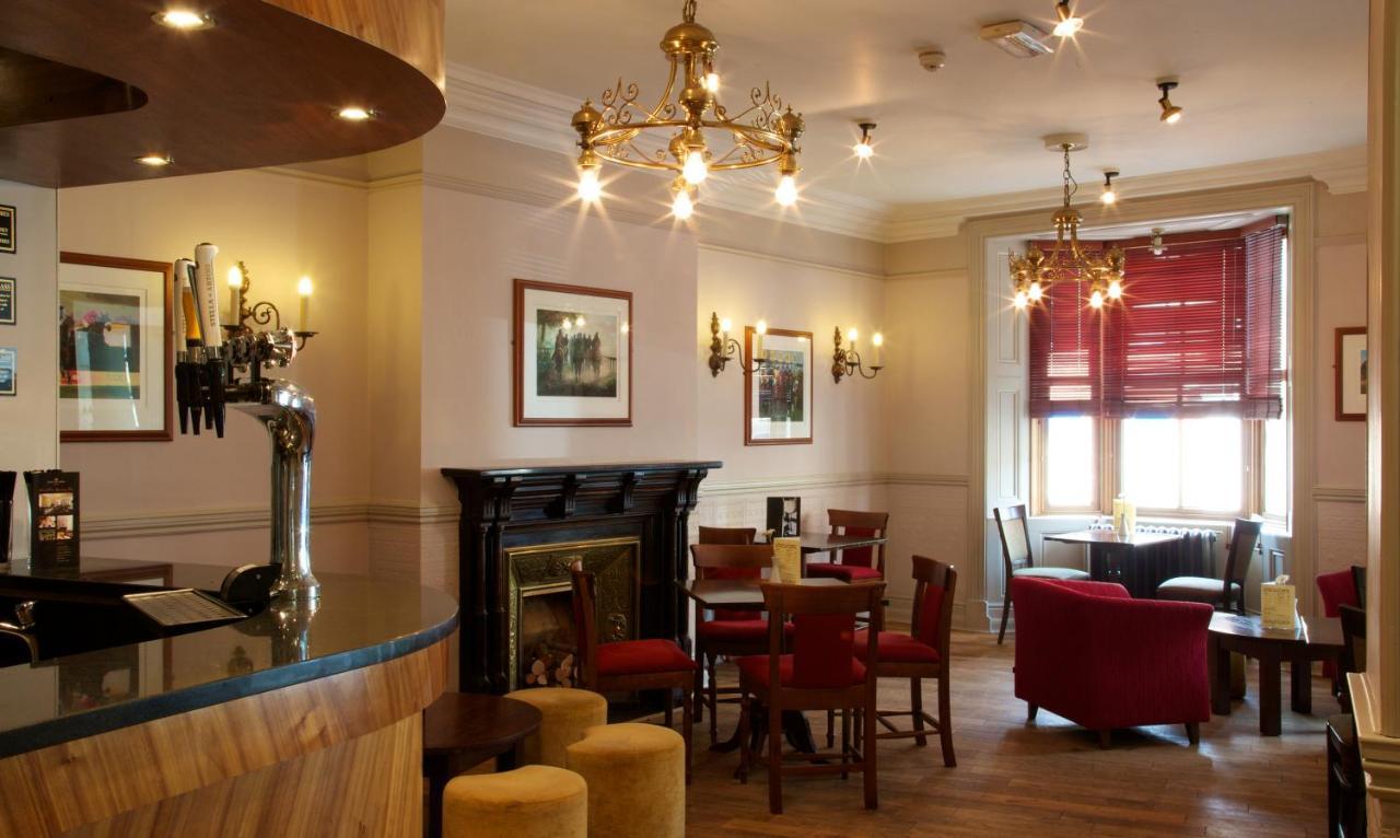 The Rutland Arms Hotel 纽马基特 外观 照片